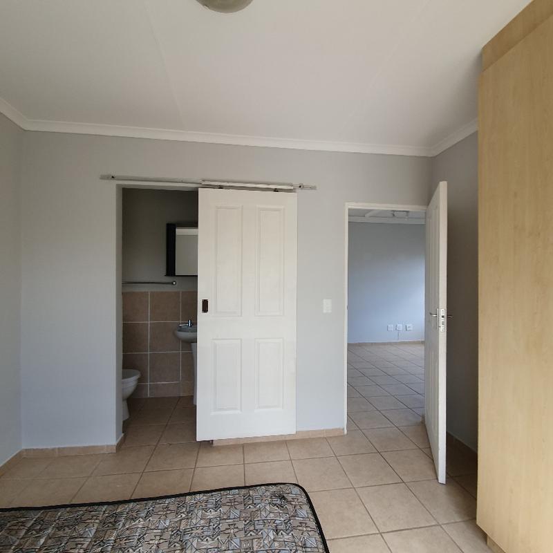 To Let 2 Bedroom Property for Rent in Kingswood Eastern Cape